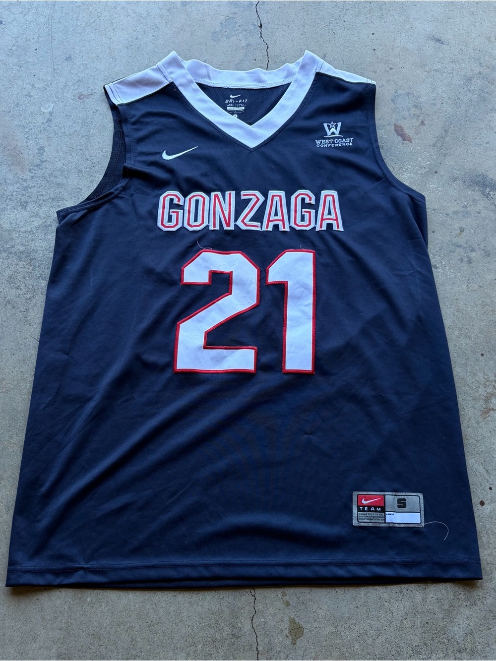 Gonzaga Bulldogs x Nike x Rui Hachimura #21 navy blue jersey 

Size Small

Excel